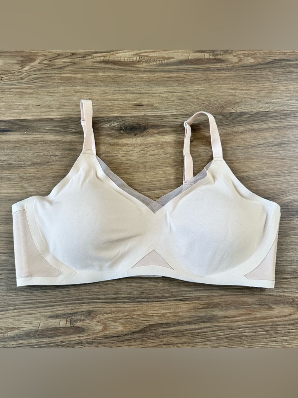 Honeylove Cross Over Wireless Bra Beige Large Adjust Convertible Straps Lace